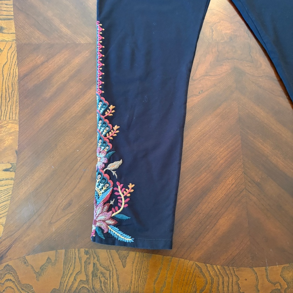 Johnny Was Avita Embroidered Leggings - XL JW Black - Cottage Core - Picture 10 of 14